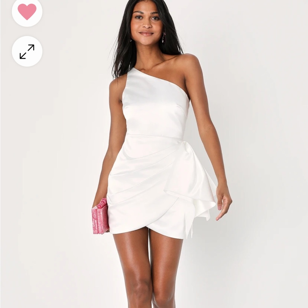 Elegant White One-Shoulder Dress